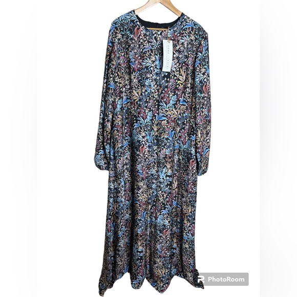 annah hariri Dresses & Skirts - Annah Hariri Floral Print Dress